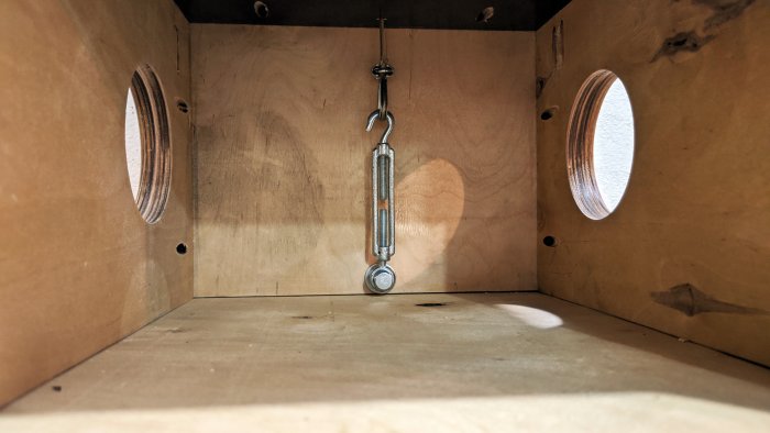 Очень точная сверлильная стойка под дрель своими руками