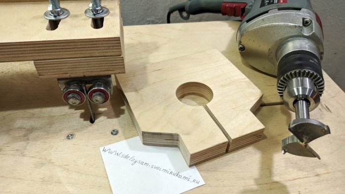 Очень точная сверлильная стойка под дрель своими руками