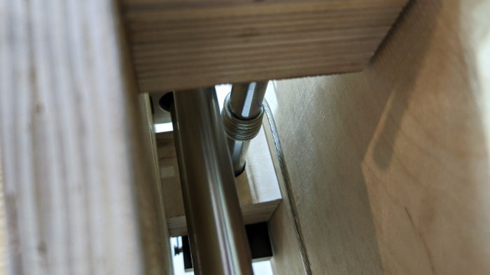 Очень точная сверлильная стойка под дрель своими руками