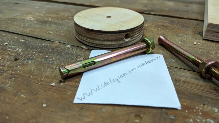 Очень точная сверлильная стойка под дрель своими руками