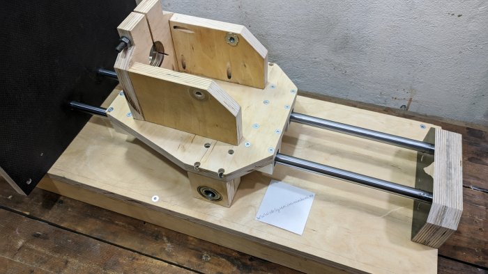 Очень точная сверлильная стойка под дрель своими руками