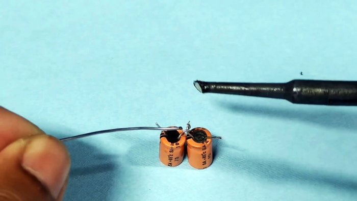 Светодиодный индикатор уровня с питанием напрямую от динамика