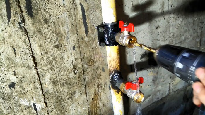 2 способа врезаться в трубу под давлением со сваркой и без