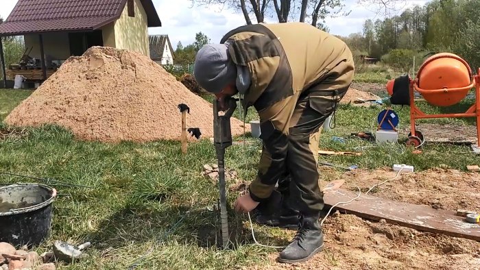 Как сделать свайный фундамент быстро и недорого