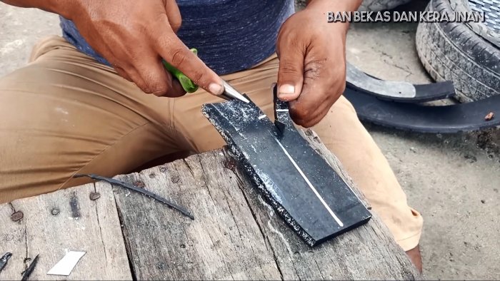 Как из старой покрышки сделать вечные шлепки