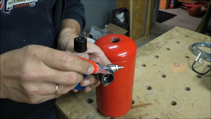 Собираем мини компрессор с ресивером из огнетушителя