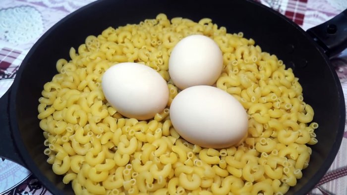 3 яйца макароны и 10 минут на сытный ужин
