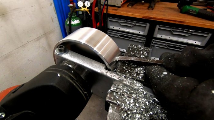 Более функционального станка из болгарки вы вряд ли увидите