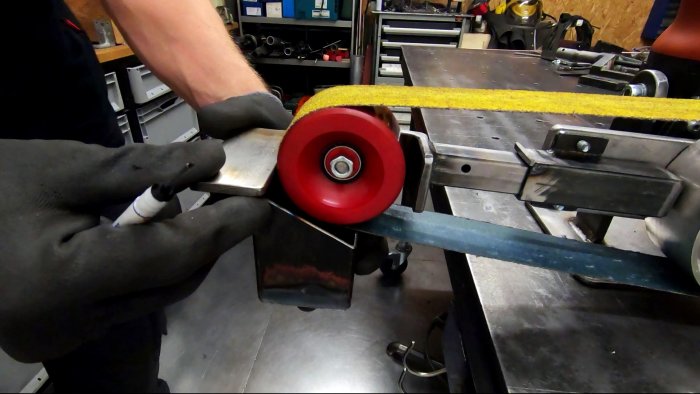 Более функционального станка из болгарки вы вряд ли увидите