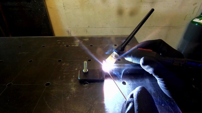 Более функционального станка из болгарки вы вряд ли увидите