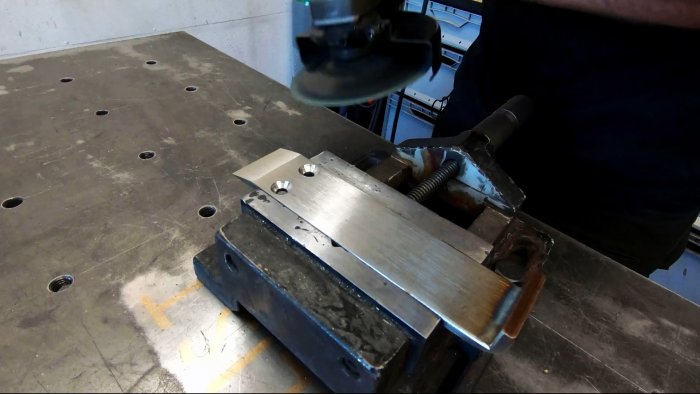 Более функционального станка из болгарки вы вряд ли увидите