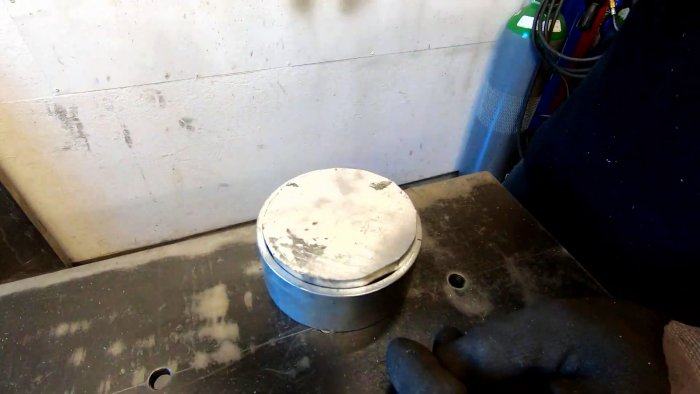 Более функционального станка из болгарки вы вряд ли увидите