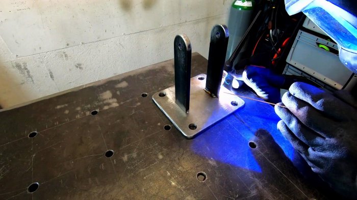 Более функционального станка из болгарки вы вряд ли увидите