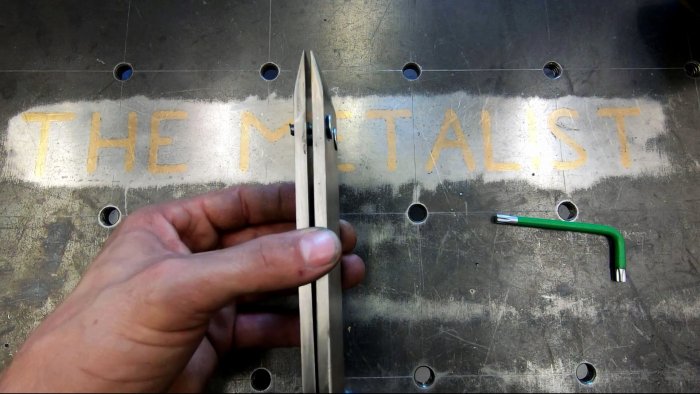 Более функционального станка из болгарки вы вряд ли увидите