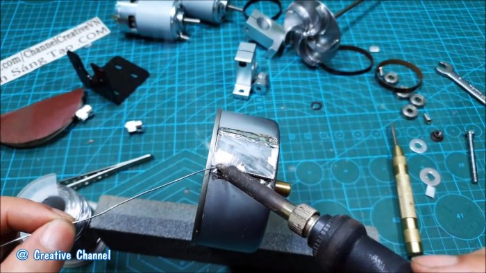 Как из консервных банок сделать мощную помпу на двух моторах