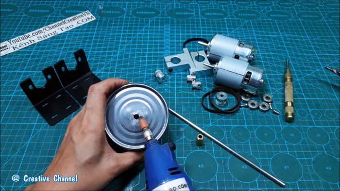 Как из консервных банок сделать мощную помпу на двух моторах