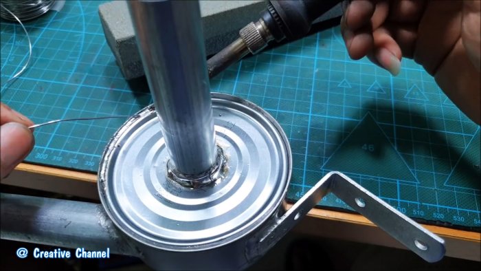 Как из консервных банок сделать мощную помпу на двух моторах