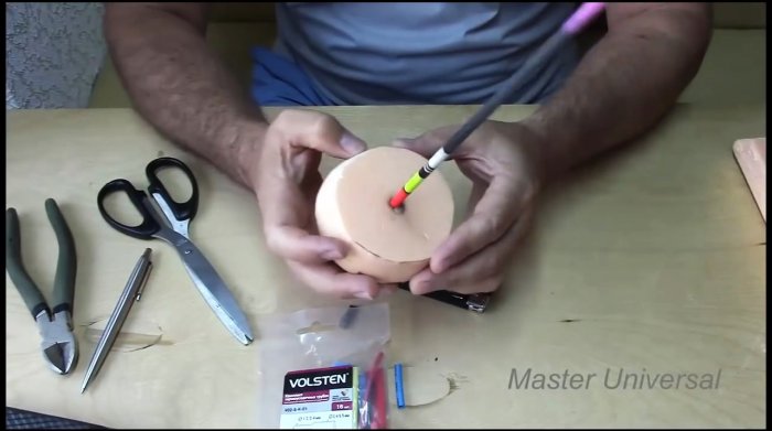 Как сделать поплавок для контроля уровня воды в емкости на расстоянии