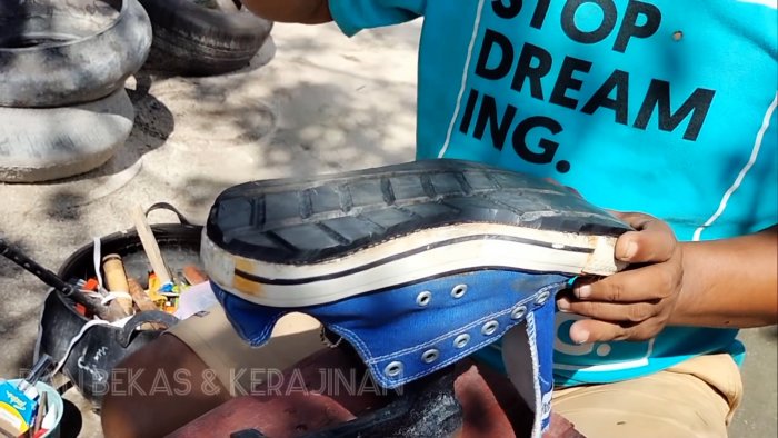 Ремонтируем прохудившуюся подошву автомобильной шиной