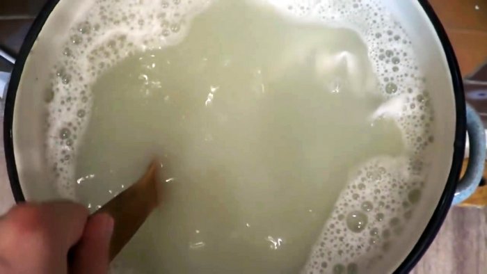 Старинный способ удаления любых пятен с белого белья