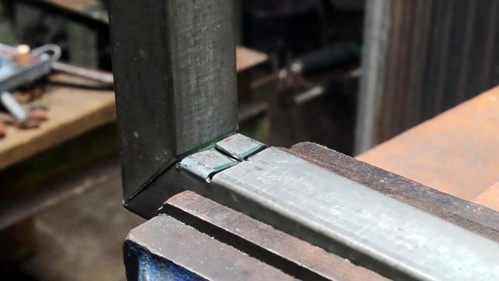 Сгибаем профильную трубу под 90 градусов без сварки