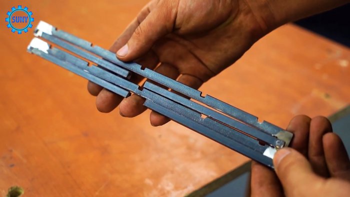 Как сделать легкую подставку под шампура для пикников и походов