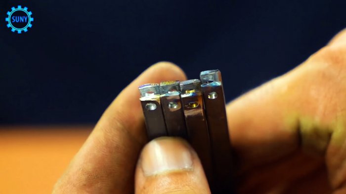 Как сделать легкую подставку под шампура для пикников и походов