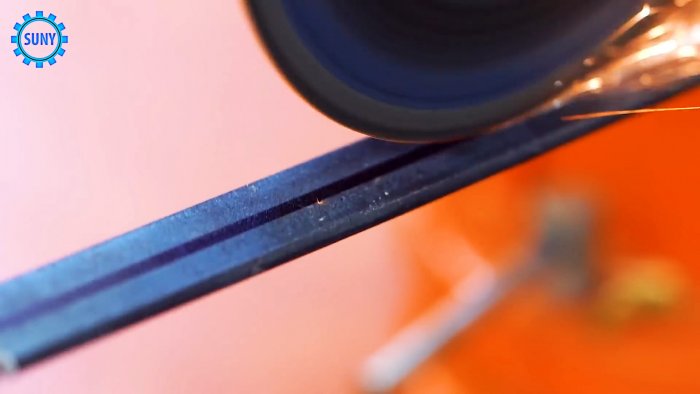 Как сделать легкую подставку под шампура для пикников и походов