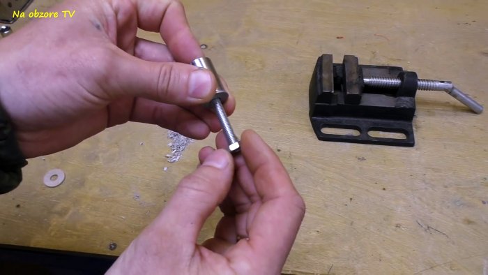 Как из обрезков ПП труб сделать барашковые болты и гайки