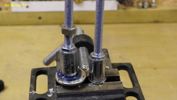 Как из обрезков ПП труб сделать барашковые болты и гайки