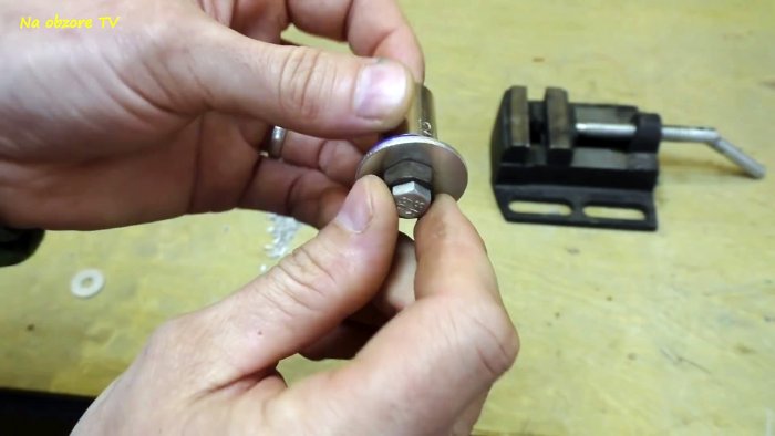 Как из обрезков ПП труб сделать барашковые болты и гайки
