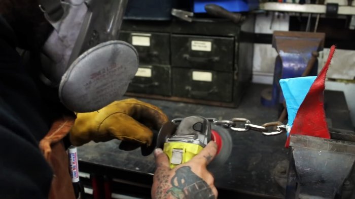 Как восстановить и сделать крутой топор при помощи цепи