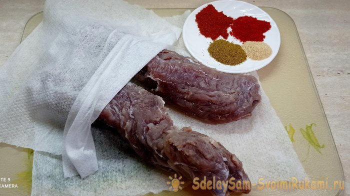 Как приготовить бастурму из свиной вырезки всего из двух ингредиентов без хим добавок
