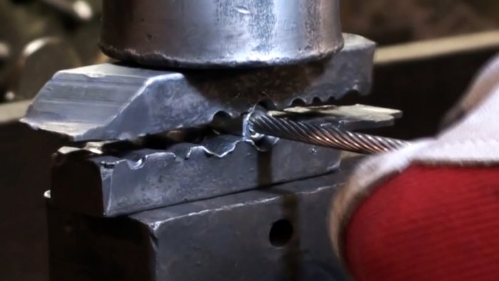 Как сделать механическую щетку для быстрой уборки листвы