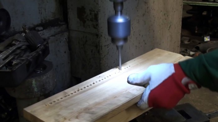 Как сделать механическую щетку для быстрой уборки листвы