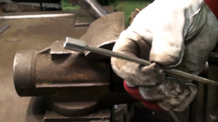 Как сделать механическую щетку для быстрой уборки листвы