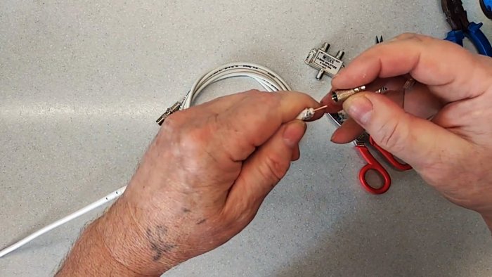 Простая антенна для цифрового ТВ своими руками на основе сплиттера