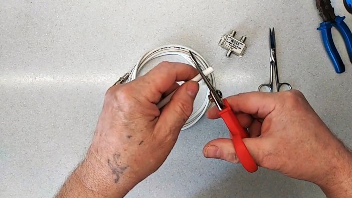 Простая антенна для цифрового ТВ своими руками на основе сплиттера