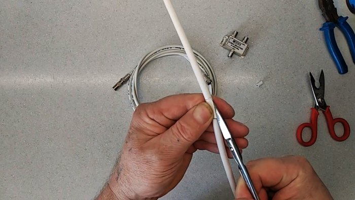 Простая антенна для цифрового ТВ своими руками на основе сплиттера