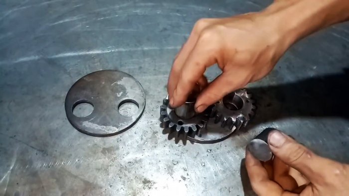 Как сделать сверхмощный самозажимной ключ из металлолома