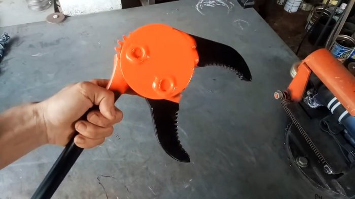 Как сделать сверхмощный самозажимной ключ из металлолома