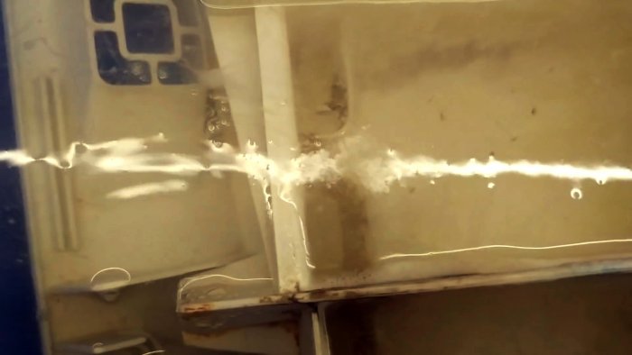 Как отмыть лоток стиралки с самыми стойкими отложениями, если их ничего не берет