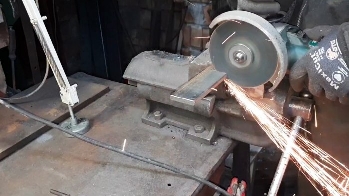 Приставка из хлама к наждаку для идеальной заточки сверл