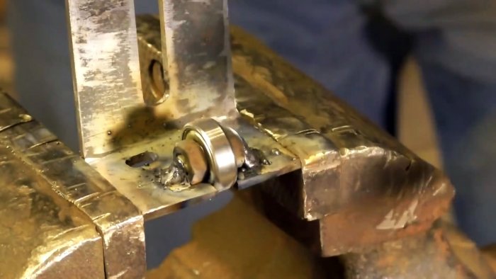 Как из старых барабанов и ступиц сделать мощный станок