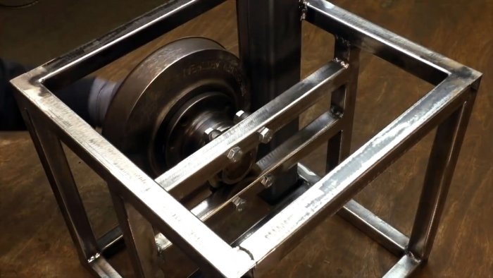 Как из старых барабанов и ступиц сделать мощный станок