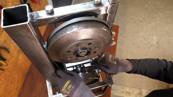 Как из старых барабанов и ступиц сделать мощный станок