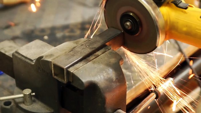 Старинный способ сделать из мягкой стали твердую