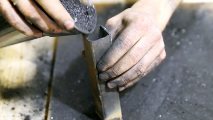 Старинный способ сделать из мягкой стали твердую