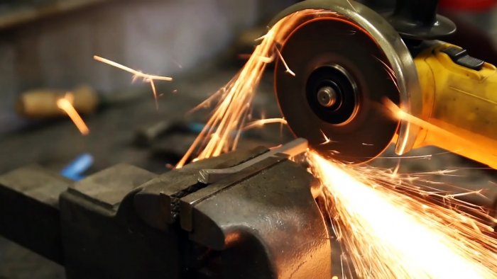 Старинный способ сделать из мягкой стали твердую