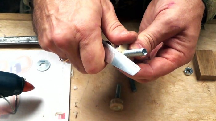 Быстрее и проще инструкции как сделать болт барашек уже не будет